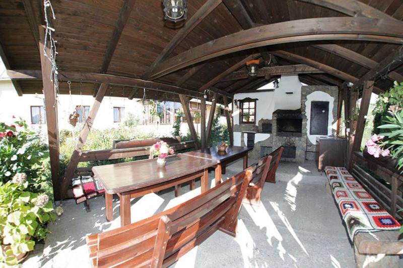 Pension Anastasia Gura Humorului Exterior photo